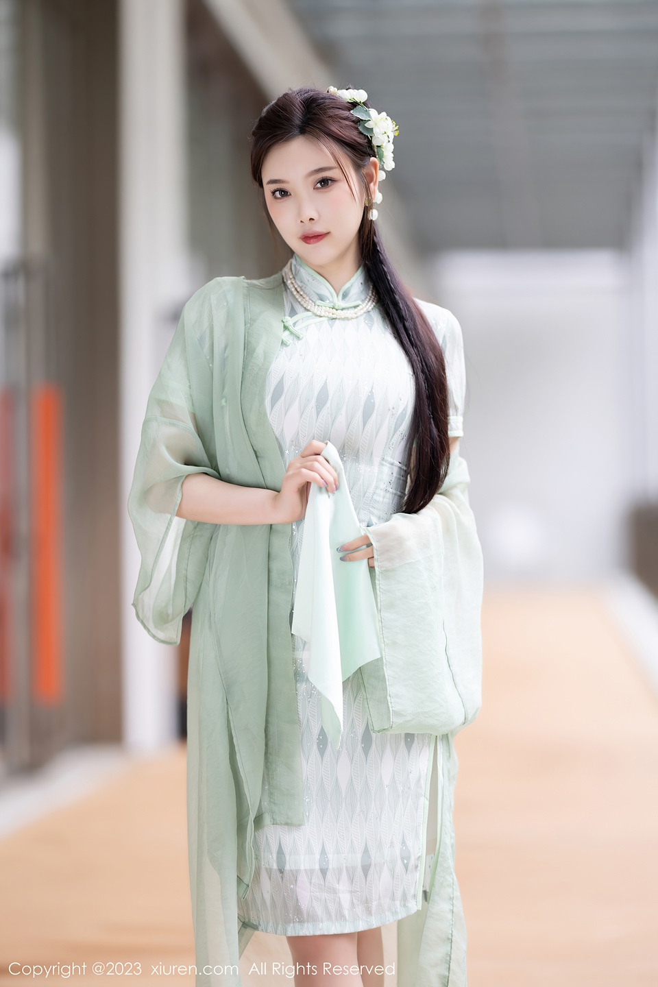 性感女神杨晨晨,迷人丰腴身材完美绝伦的身段一览无余,姿态摄人心魄