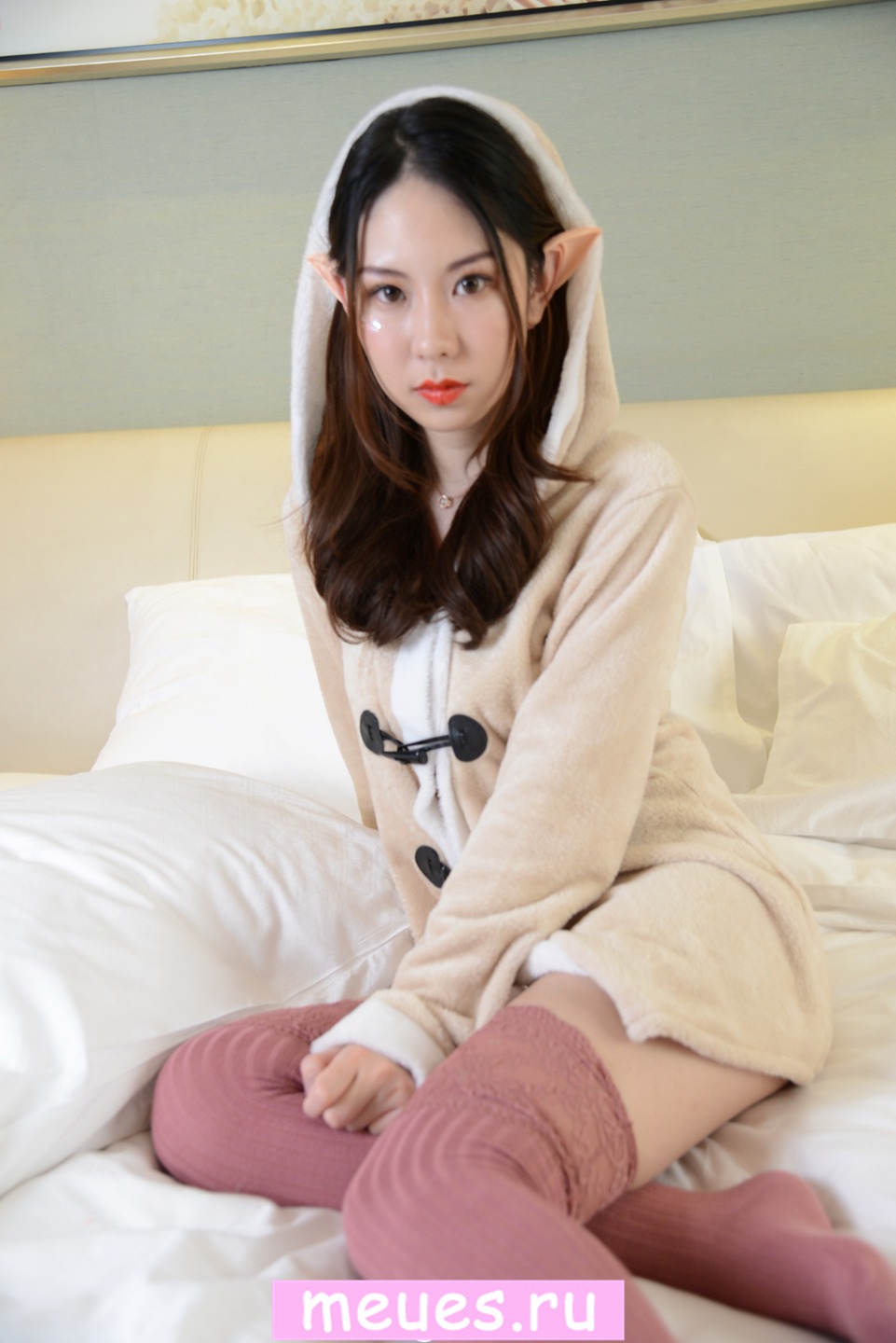 国模咖喱Cosplay写真:魅惑精灵女王的绝美演绎