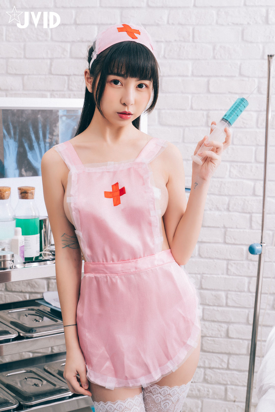 JVID Tiny 粉色护士主题写真｜甜美制服与清新光影